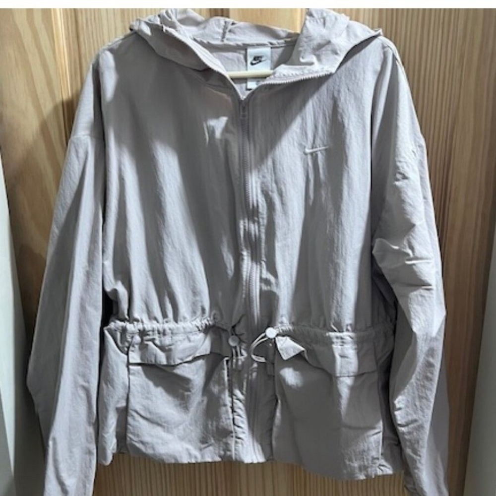 Nike Sportswear Everything‎ Wovens Women's Hooded Jacket